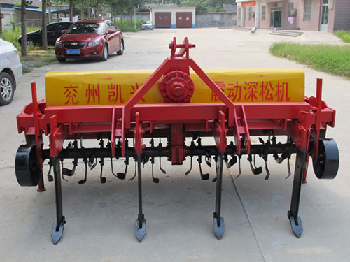 1SZL-210震動深松整地聯(lián)合作業(yè)機