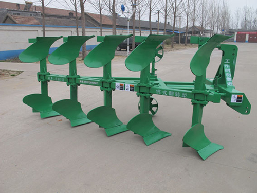 1LF-530翻轉(zhuǎn)犁.jpg 1LF-530翻轉(zhuǎn)犁.jpg